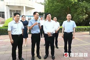 ?平地起惊雷！A-西蒙斯突破面对戈贝尔 左手滑翔隔扣！